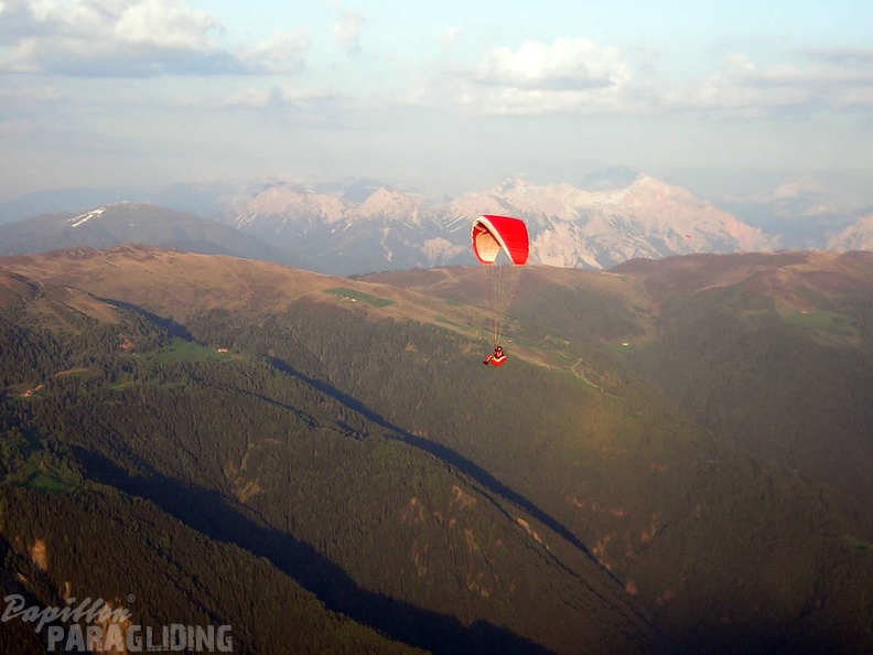 2005 D5.05 Paragliding 026