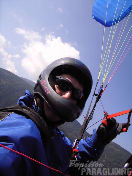 2005 D5.05 Paragliding 048