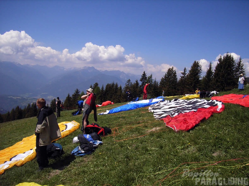 2005 D5.05 Paragliding 051