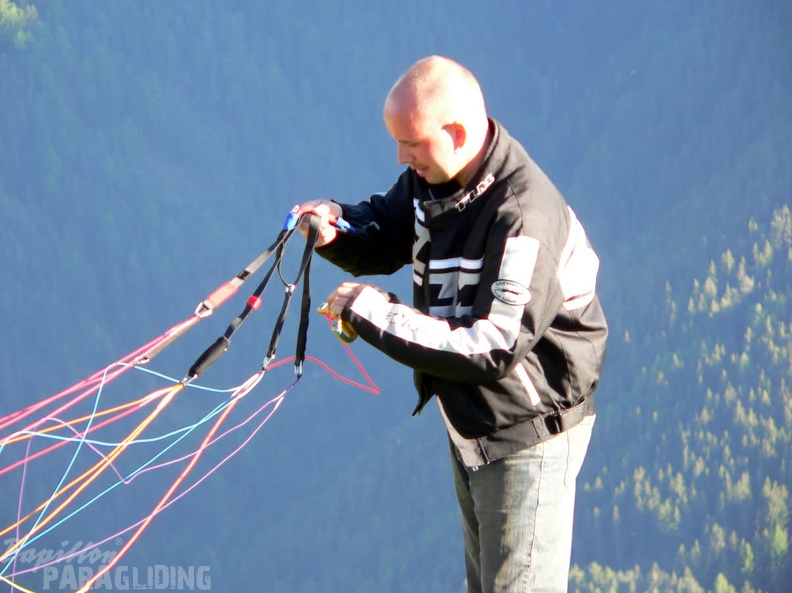 2005 D5.05 Paragliding 139