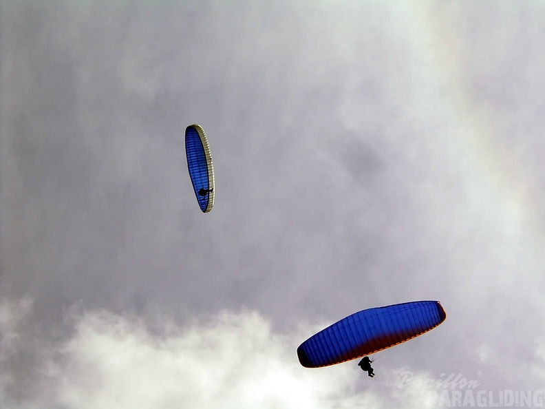 2005 D5.05 Paragliding 200