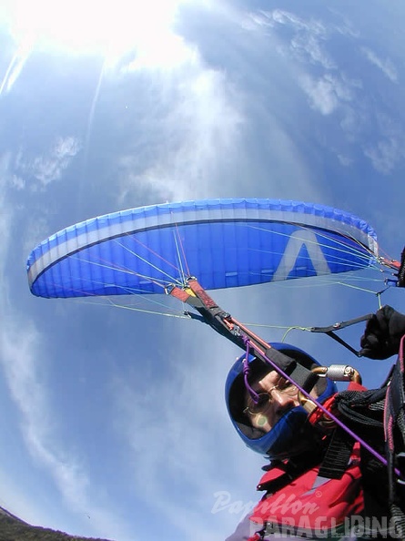 2005 D5.05 Paragliding 208