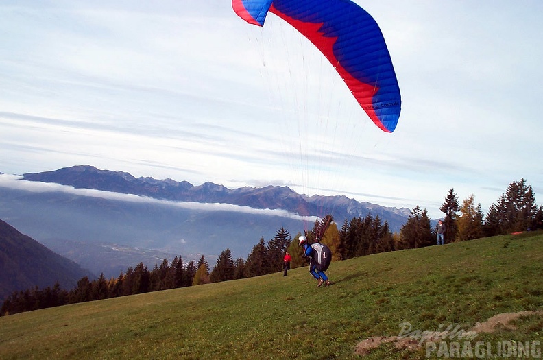 2005 D7.05 Paragliding 052