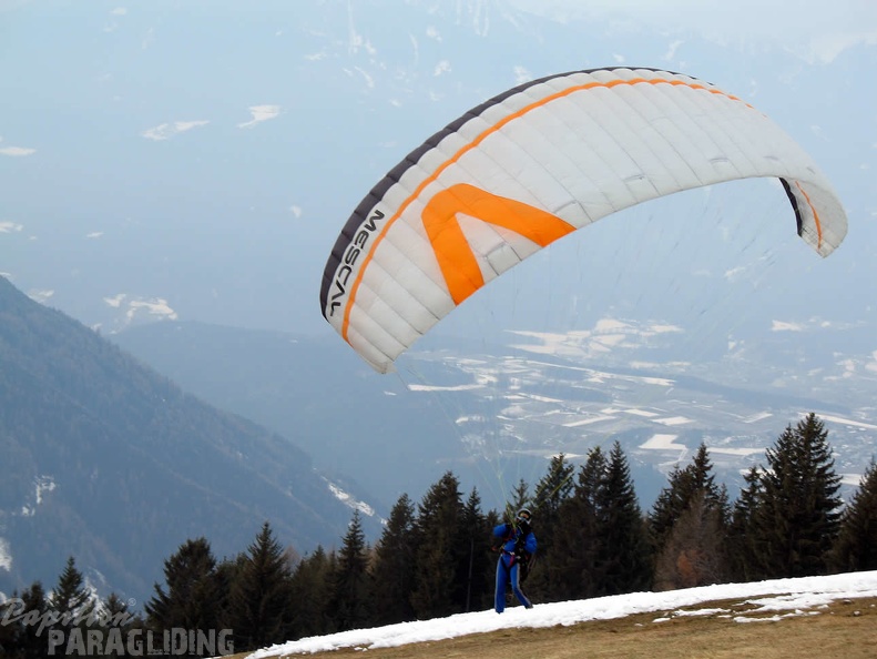 2006 D01.06 Paragliding Luesen 022