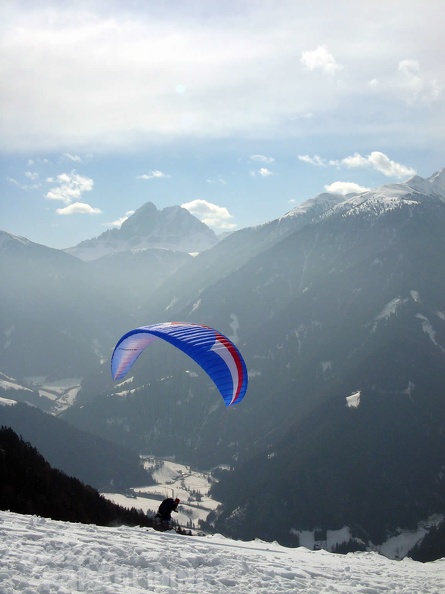 2006 D02.06 Paragliding Luesen 007