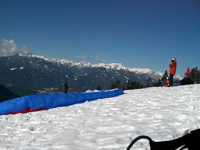 2006 D02.06 Paragliding Luesen 017