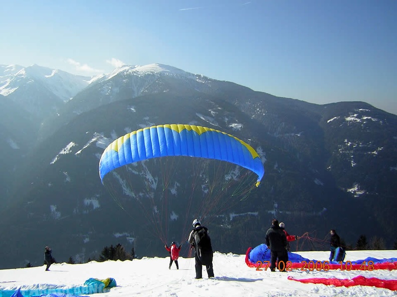 2006 D02.06 Paragliding Luesen 033