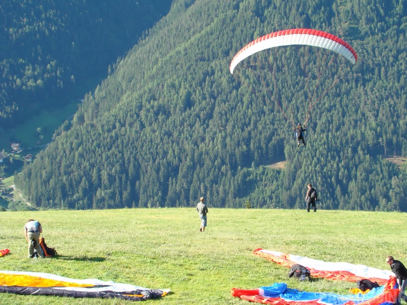 2009 DH18.09 Tulperhof Gleitschirm 048