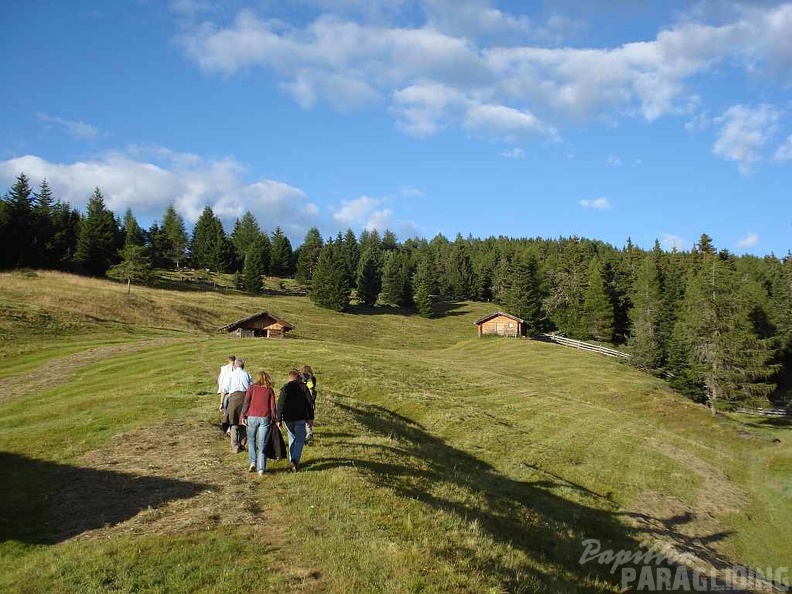 2010 DH30.10 Luesen Gleitschirm 007