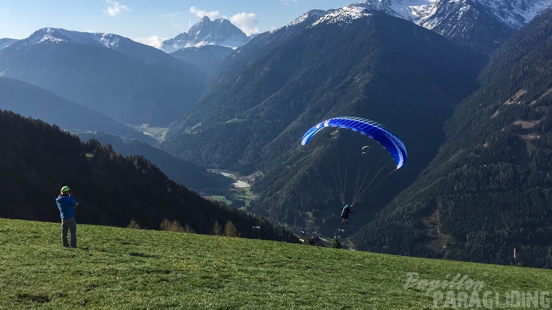 DH17 15 Luesen-Paragliding-1087