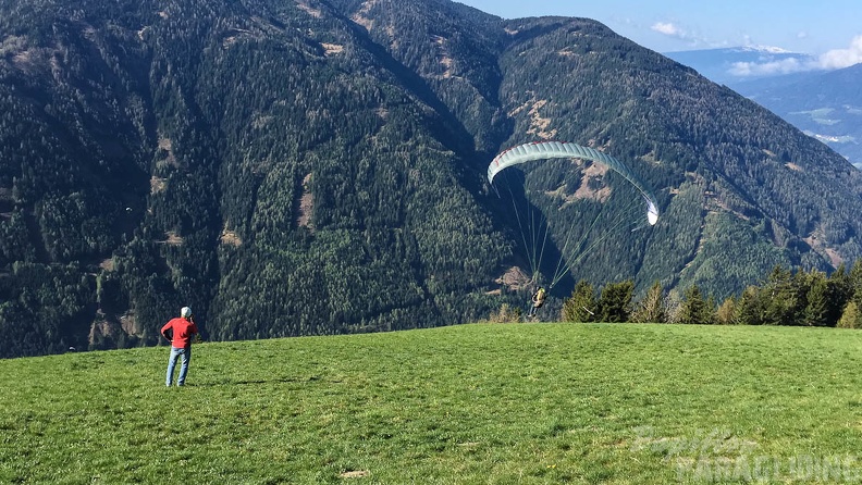 DH17 15 Luesen-Paragliding-1143