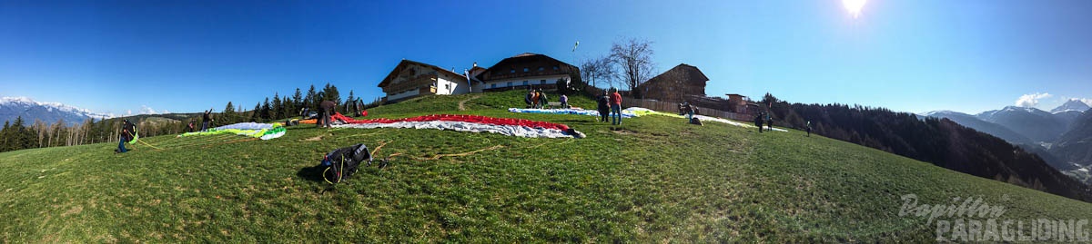 DH17 15 Luesen-Paragliding-1197