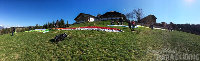 DH17 15 Luesen-Paragliding-1198