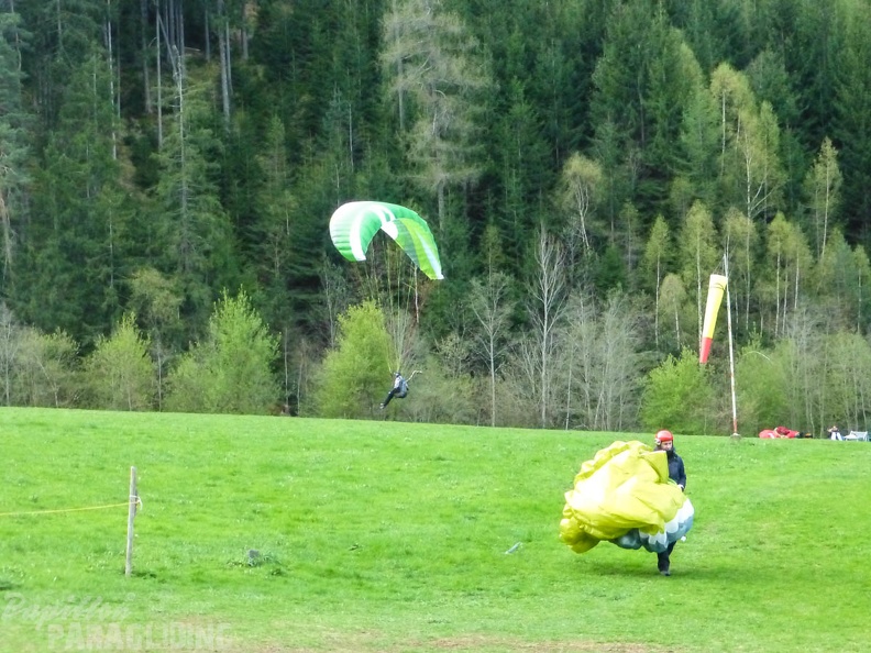 DH17 15 Luesen-Paragliding-1380