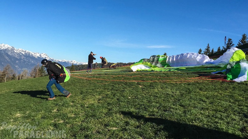 DH17 15 Luesen-Paragliding-241