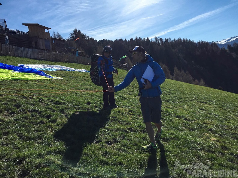 DH17_15_Luesen-Paragliding-280.jpg