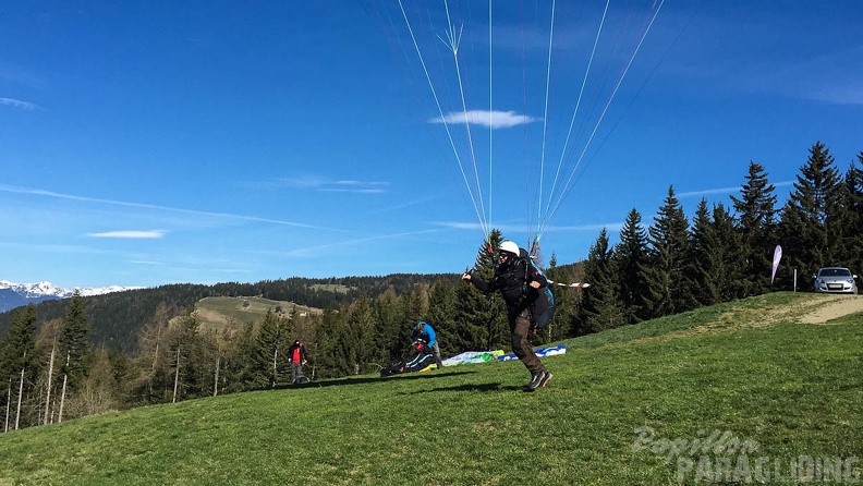 DH17_15_Luesen-Paragliding-343.jpg