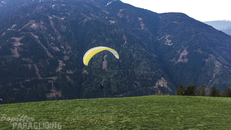 DH17_15_Luesen-Paragliding-383.jpg
