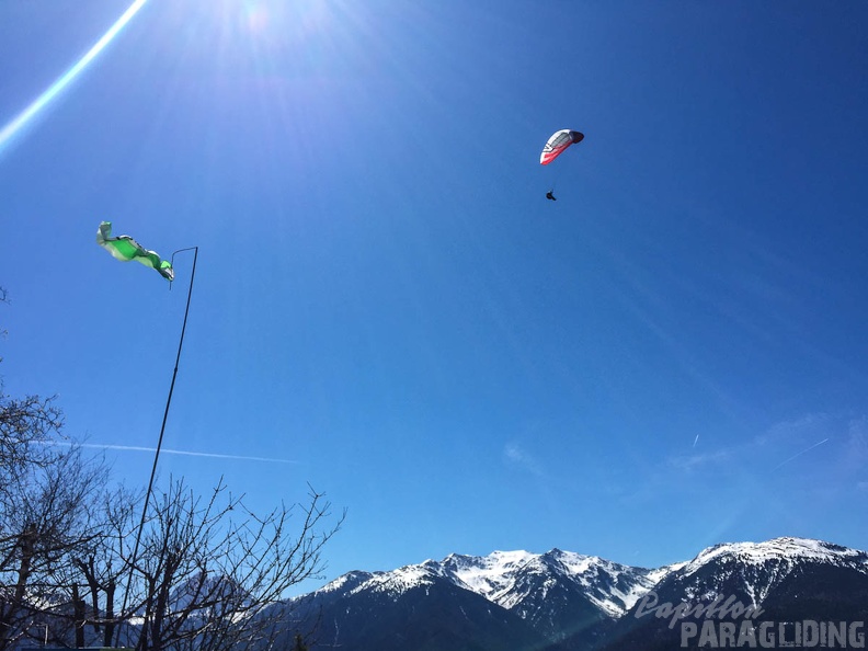 DH17 15 Luesen-Paragliding-489