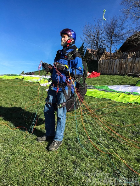 DH17 15 Luesen-Paragliding-620