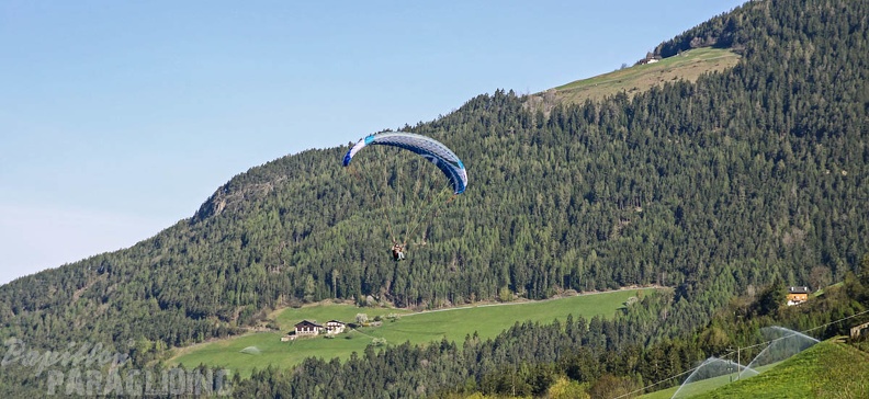 DH18 15 Luesen-Paragliding-143