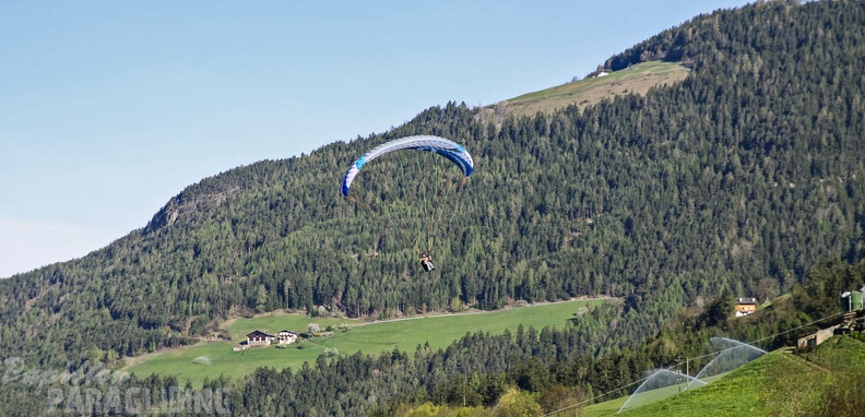 DH18_15_Luesen-Paragliding-144.jpg