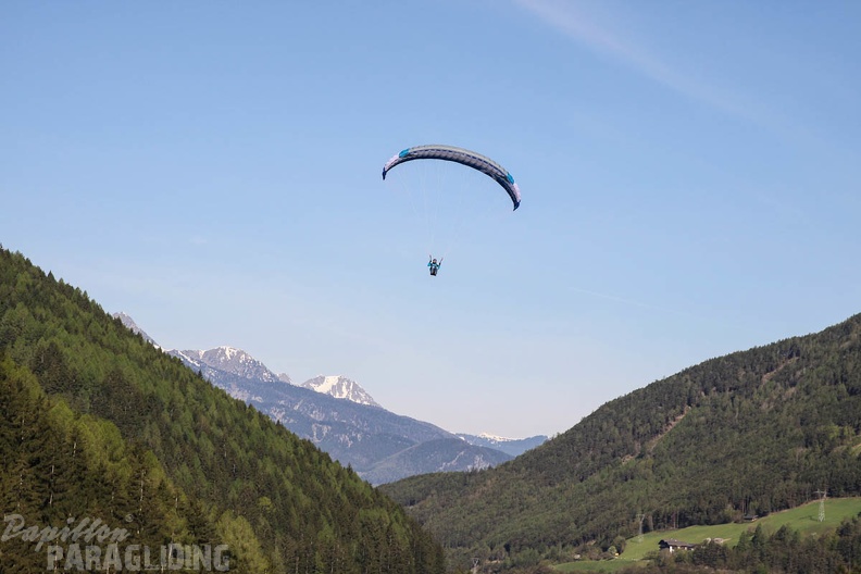 DH18_15_Luesen-Paragliding-193.jpg