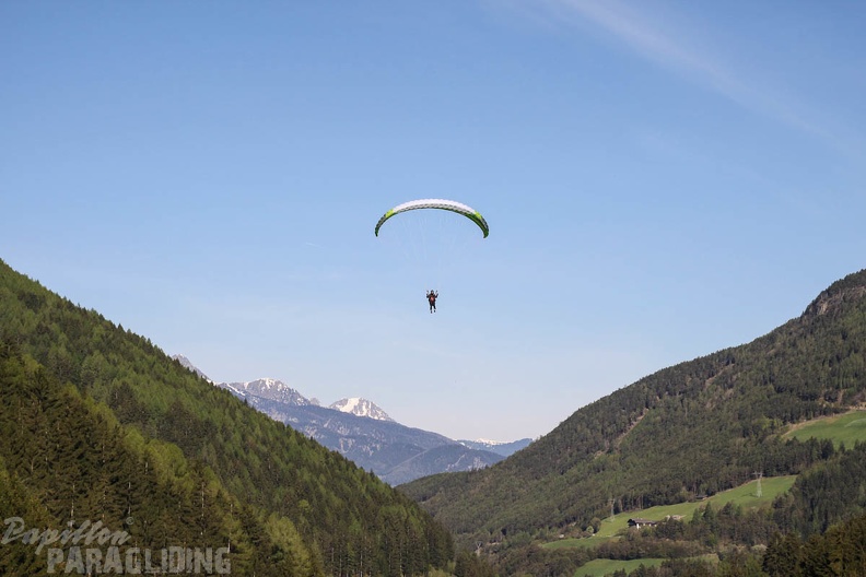 DH18_15_Luesen-Paragliding-210.jpg