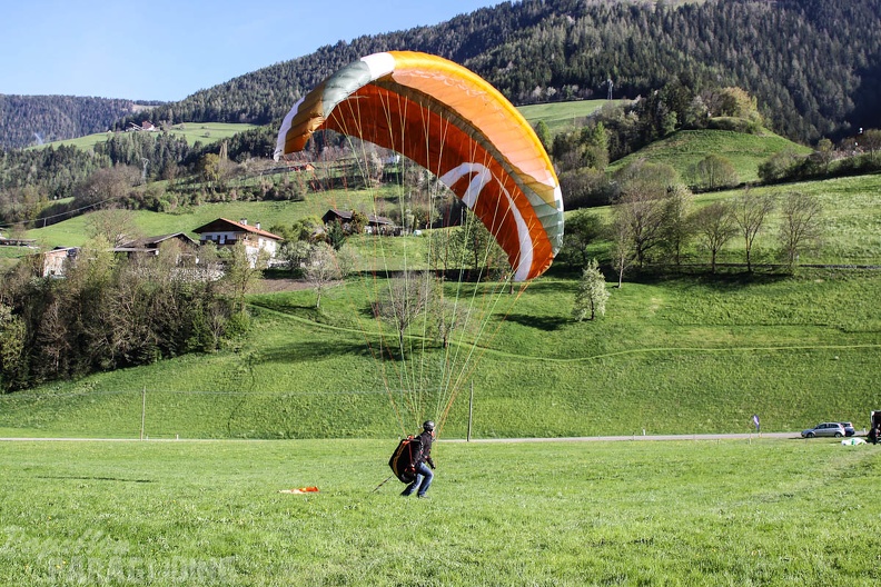 DH18_15_Luesen-Paragliding-229.jpg