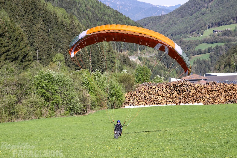 DH18_15_Luesen-Paragliding-239.jpg