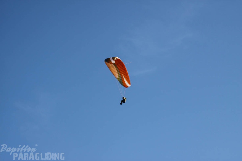 DH18 15 Luesen-Paragliding-267