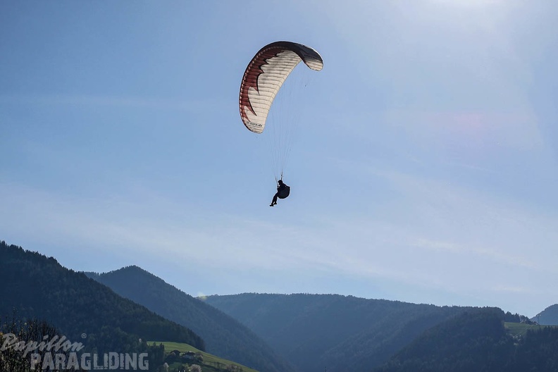 DH18_15_Luesen-Paragliding-330.jpg