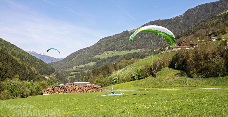 DH18_15_Luesen-Paragliding-363.jpg