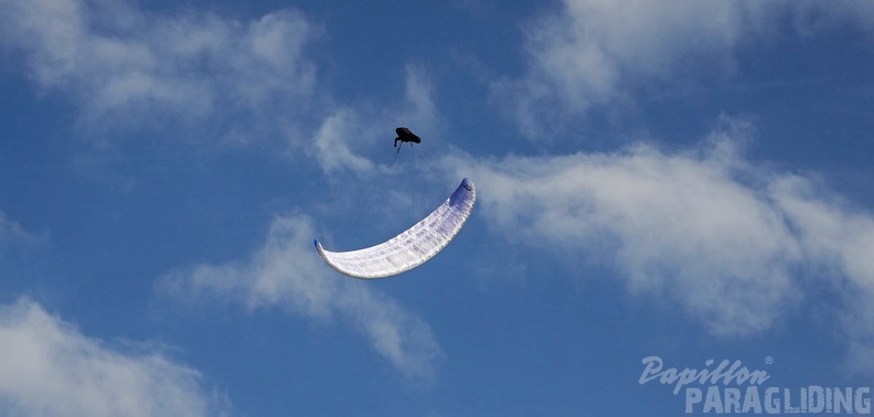 DH18_15_Luesen-Paragliding-410.jpg