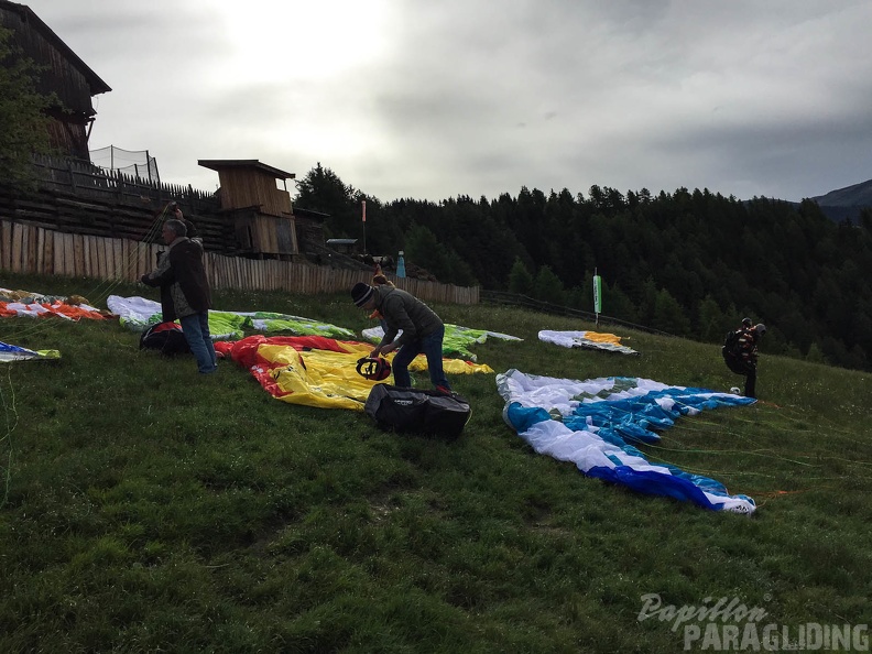 Luesen Paragliding-DH22 15-1056