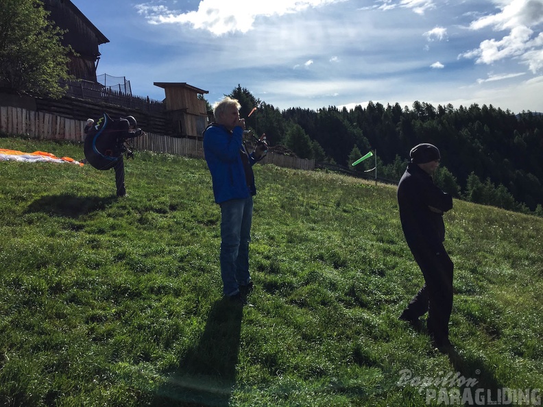 Luesen Paragliding-DH22 15-1121