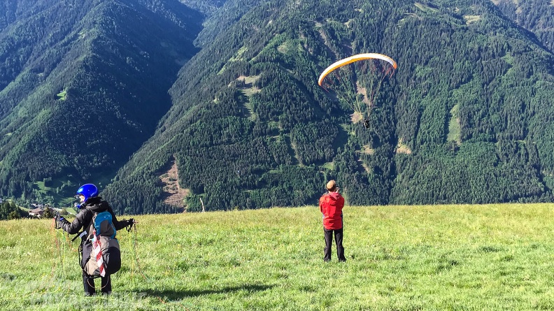 Luesen Paragliding-DH22 15-1136
