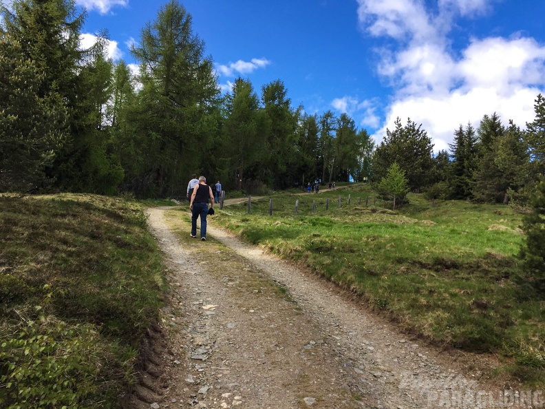 Luesen Paragliding-DH22 15-1366