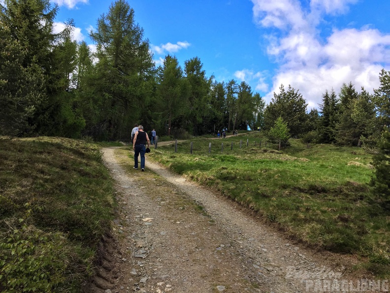 Luesen_Paragliding-DH22_15-1367.jpg