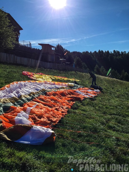 Luesen Paragliding-DH22 15-1563