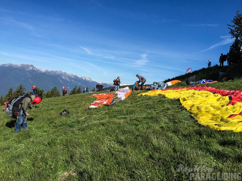 Luesen Paragliding-DH22 15-1575