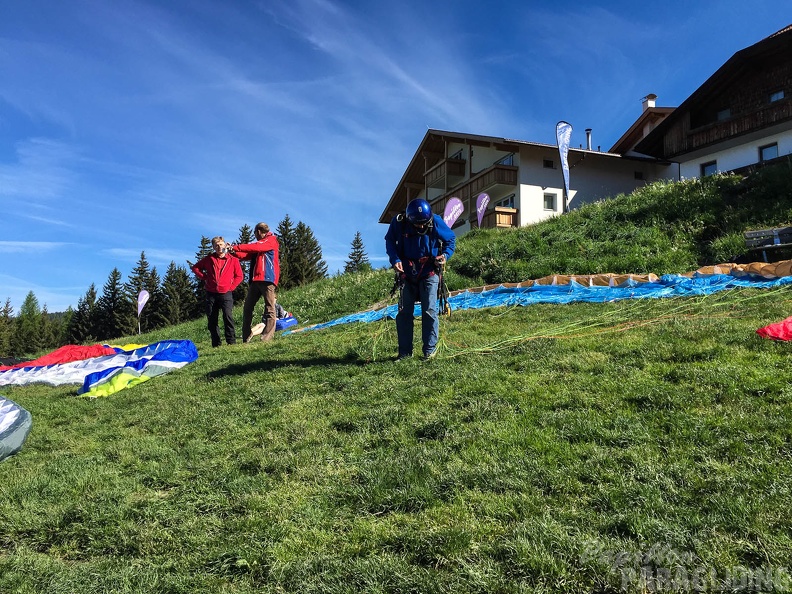 Luesen Paragliding-DH22 15-1617