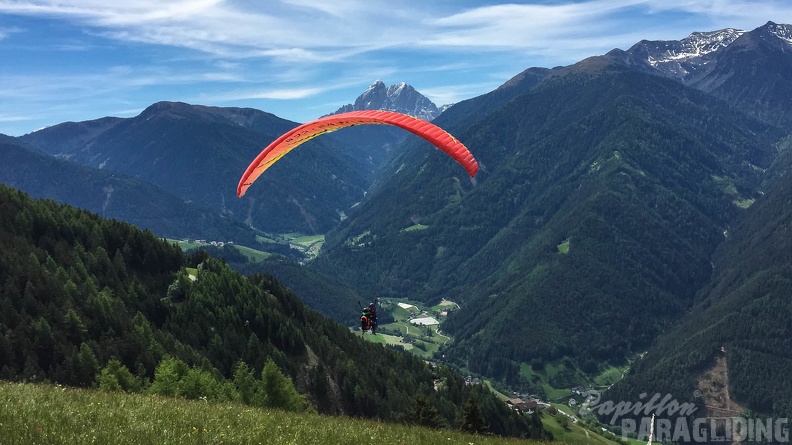 Luesen_Paragliding-DH22_15-1767.jpg