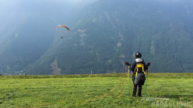 Luesen Paragliding-DH22 15-2257