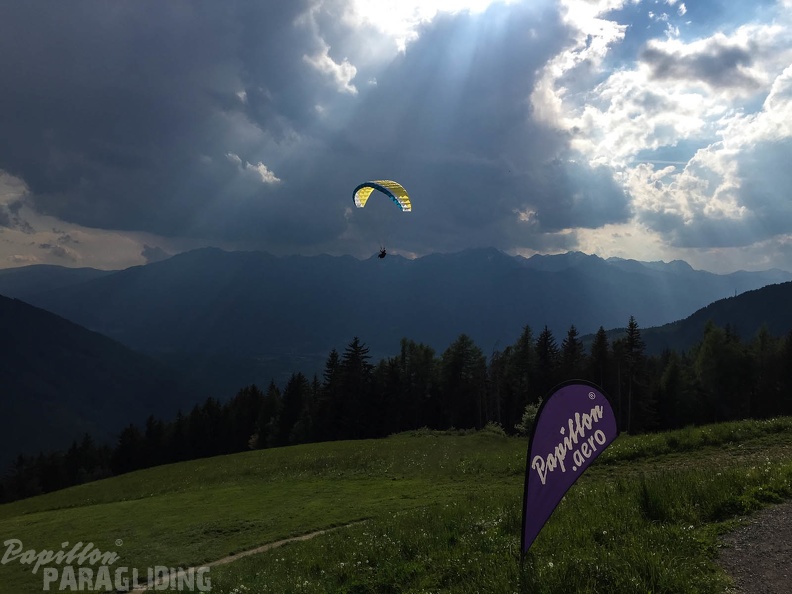 Luesen Paragliding-DH22 15-2516