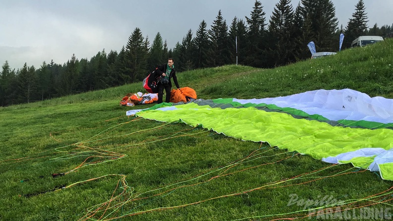 Luesen Paragliding-DH22 15-2574