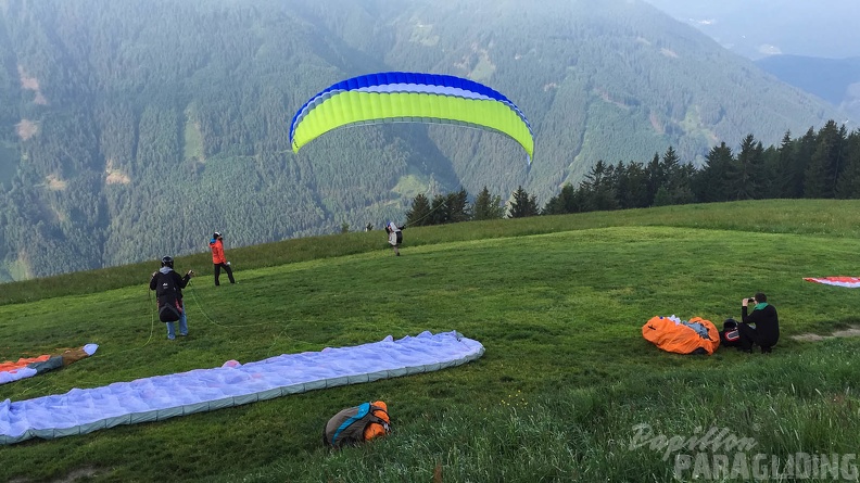 Luesen Paragliding-DH22 15-2646