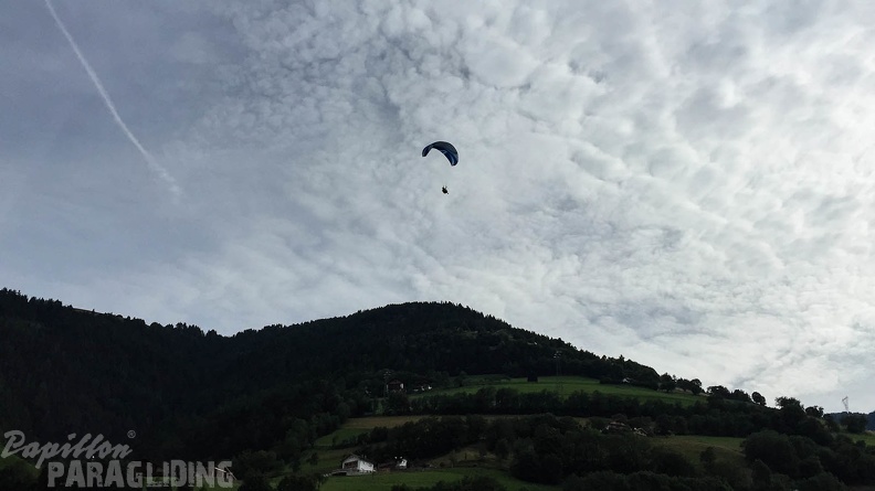 Luesen_Paragliding-DH27_15-355.jpg