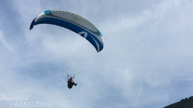 Luesen_Paragliding-DH27_15-370.jpg