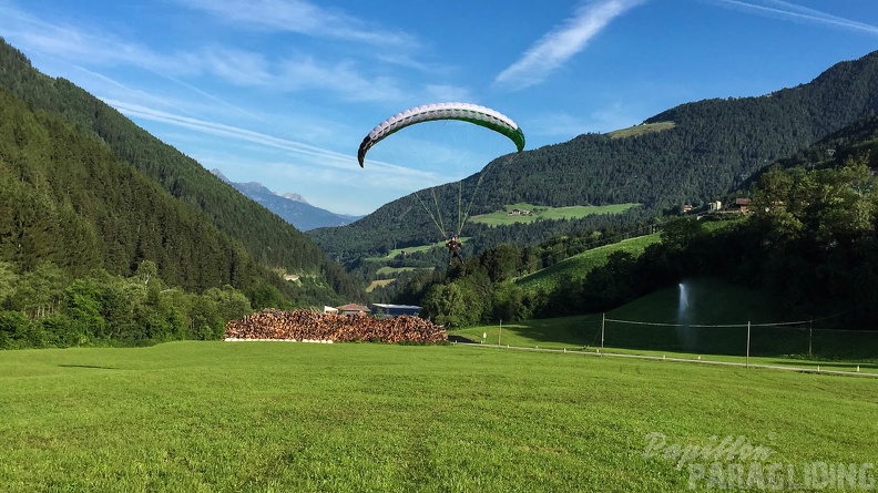 Luesen_Paragliding-DH27_15-522.jpg